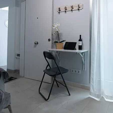Centrico Cerca Playa, Silencioso, Comodo, Moderno Lägenhet *